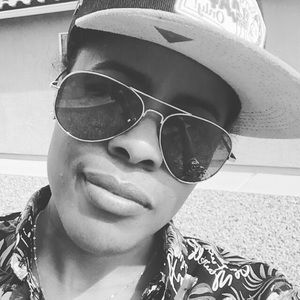 Meet your Posher, Opal